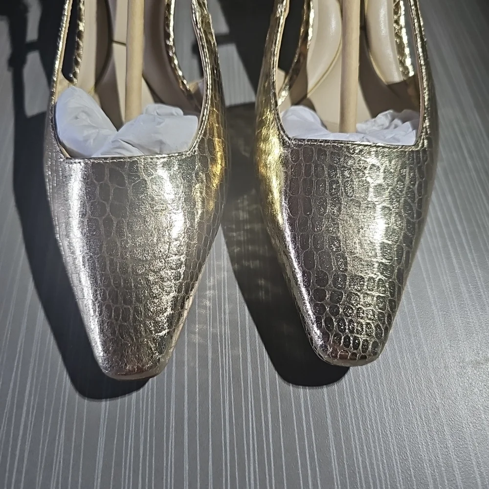 Kenneth Cole Martha Chic Elegant Slingback Kitten Heels Soft Gold Size 7M NEW - Picture 3 of 12